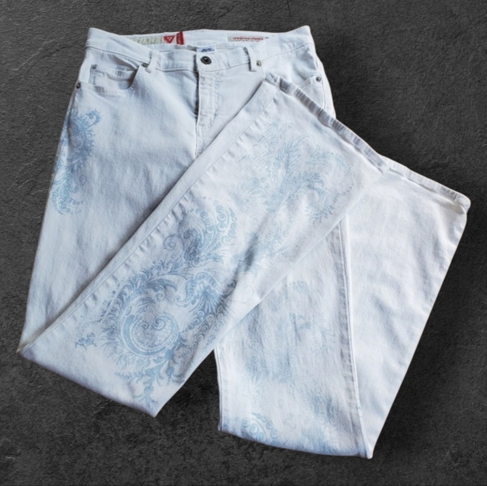 Rare Vintage Y2K Guess USA Off White Flare Leg Paisley Graphic Print Jeans